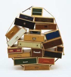 'Cassettiera' di cassetti di Tejo Remy-http://www.nederlandsdesign.com